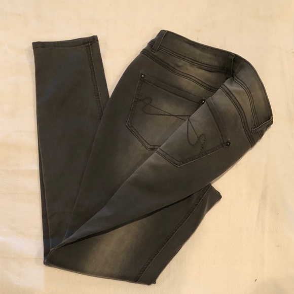 Like New EST. 1946 Denim Black Straight Leg Sz 8 - Picture 3 of 4